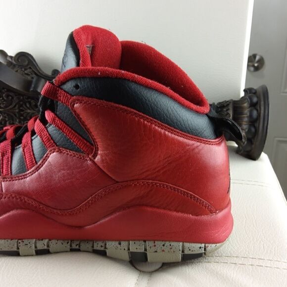 ? Air Jordan 10 retro black and red athletic shoes main image 7